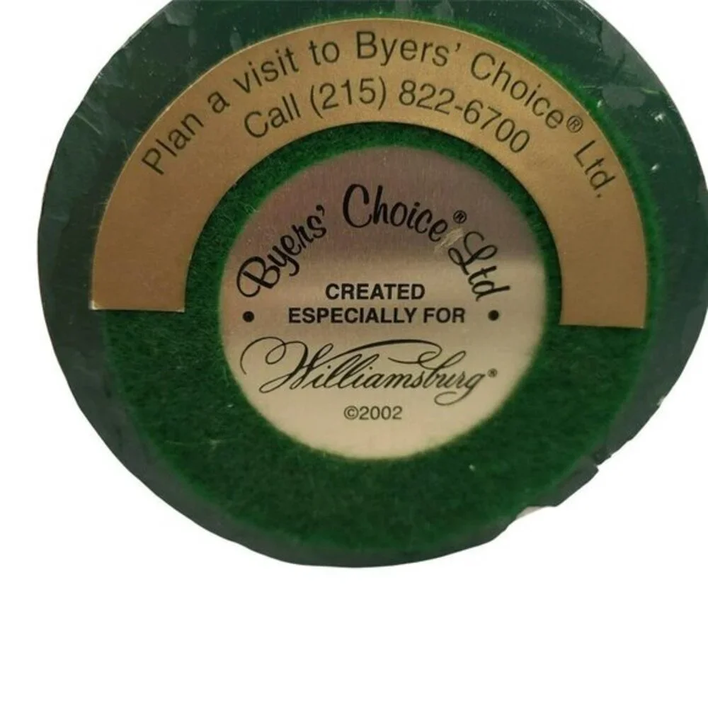 Byers‎ Choice Carolers Ltd Williamsburg 2001 Christmas Lady Apples Red Cape READ